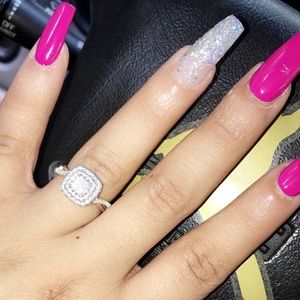 Meet your Posher, Latasha